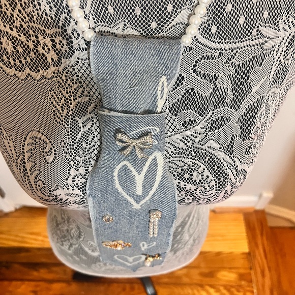 Denim Heart and Bow Embellished tie necklace - Picture 3 of 5